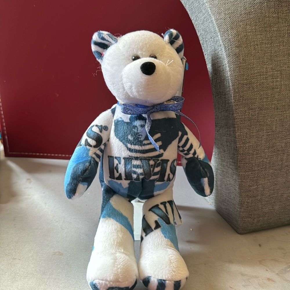 Gallery Treasures 9 inch beanie bear. ELVIS NWT​